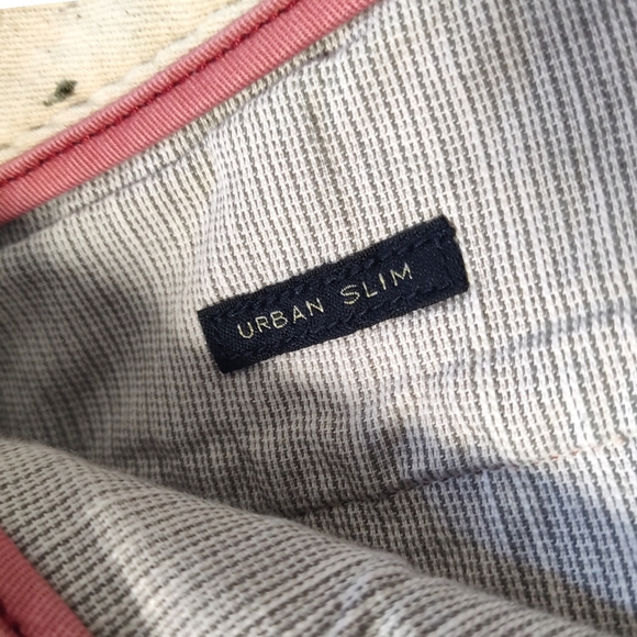 J Crew Broken In Chino Pants Mens 33 x 32 Salmon Faded Red Urban Slim Cotton - Picture 5 of 13